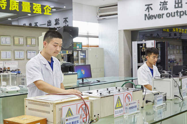 东莞制造业怎样做品牌？？？？？这家工业企业签下甄子丹任代言人